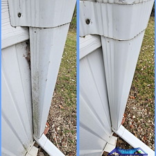 Mobile-Home-Pressure-Washing-in-St-Joseph-MO-Expert-Cleaning-for-a-Like-New-Look 1